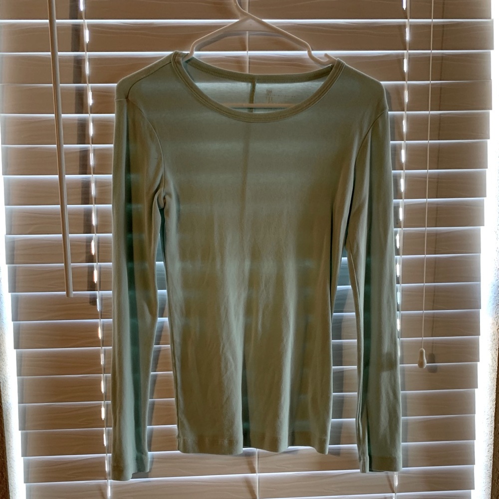 Gap long sleeved shirt